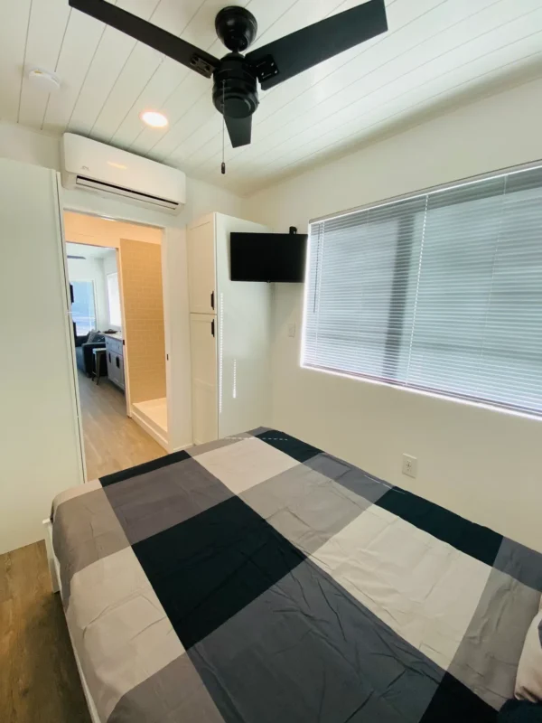30 Ft Container Home On Wheels - Image 25