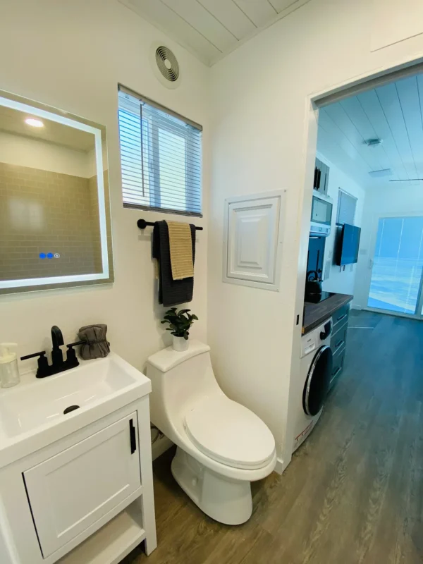 30 Ft Container Home On Wheels - Image 9