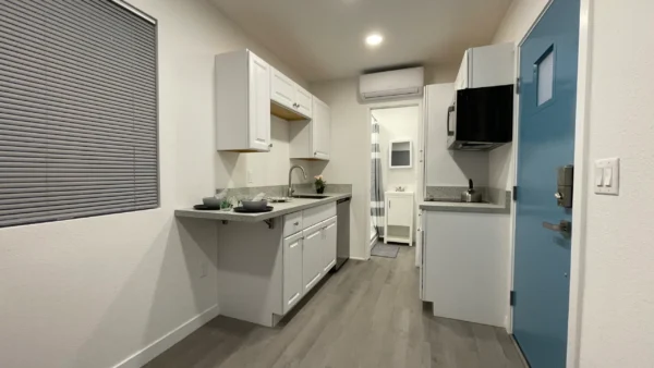 Multi Duplex Bunkhouse 20 Ft Container Home on Wheels - Image 21
