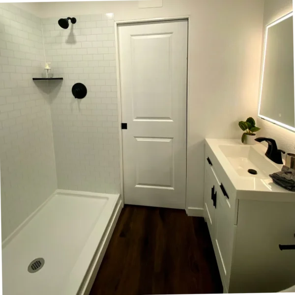 40 Ft 2 bedRoom Container Home on Trailer Wheels - Image 12