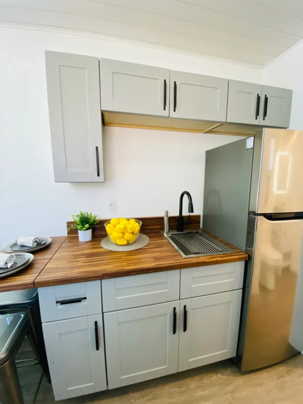 30 Ft Container Home On Wheels - Image 4