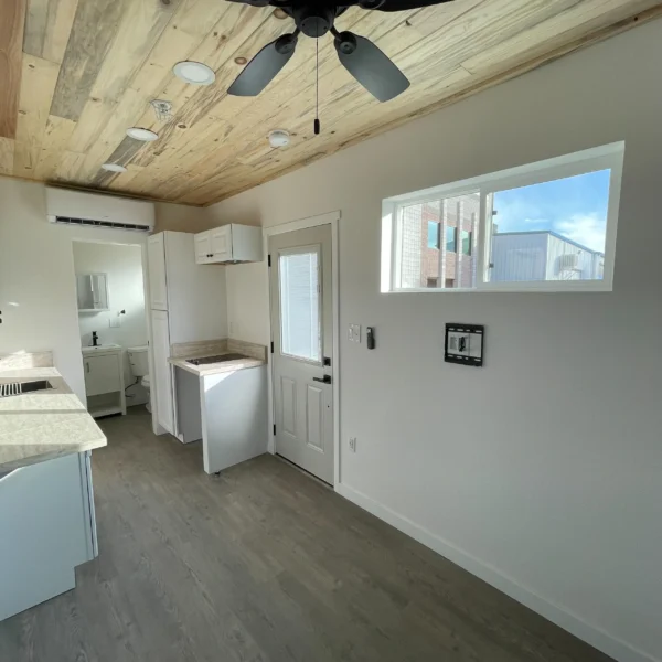 Multi Duplex Bunkhouse 20 Ft Container Home on Wheels - Image 5